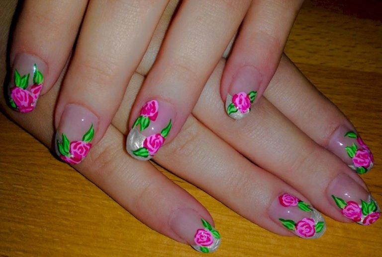 Dazzling flower nail art
