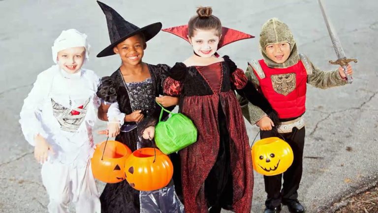 Halloween kids costumes via youtube