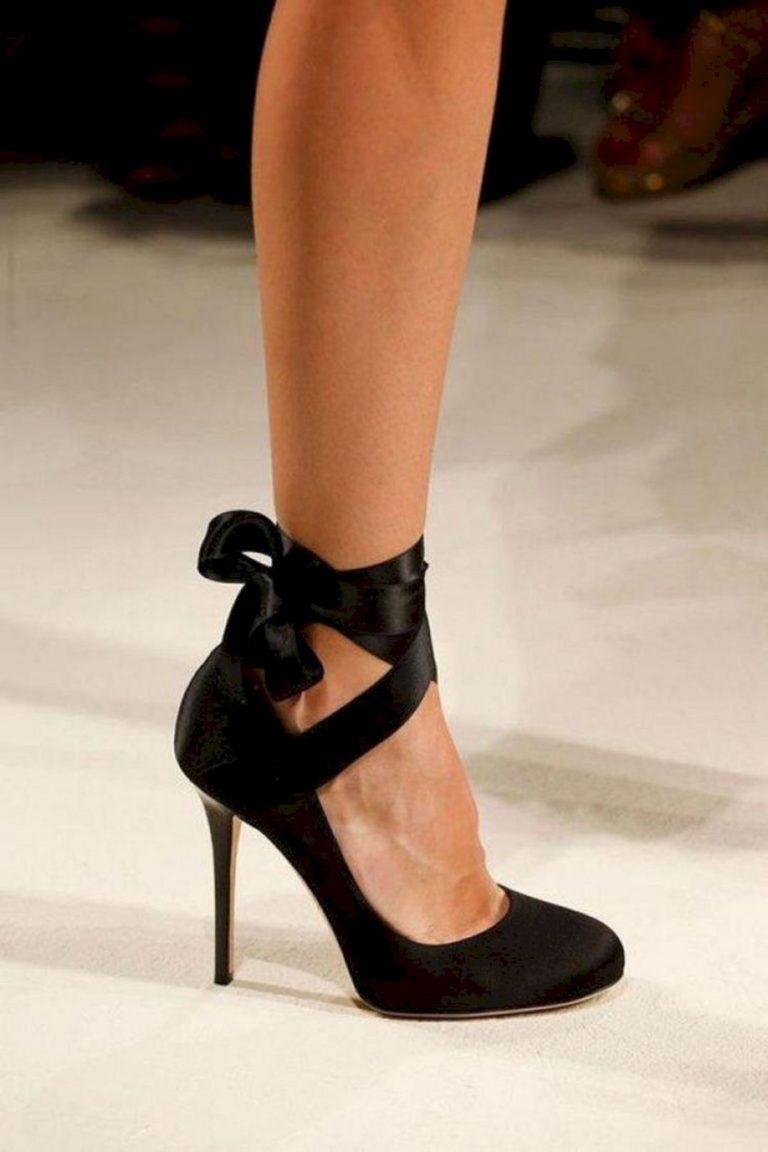 Stylish ways to wear high heels