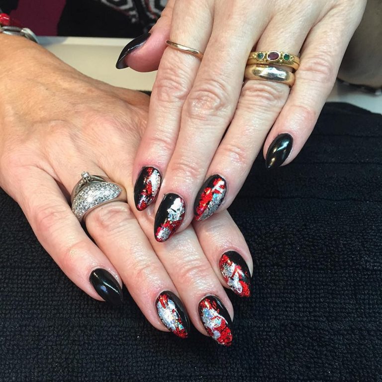 Cool and trendy halloween nail designs