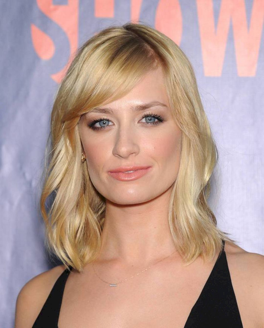 Beth behrs short hair from foliver