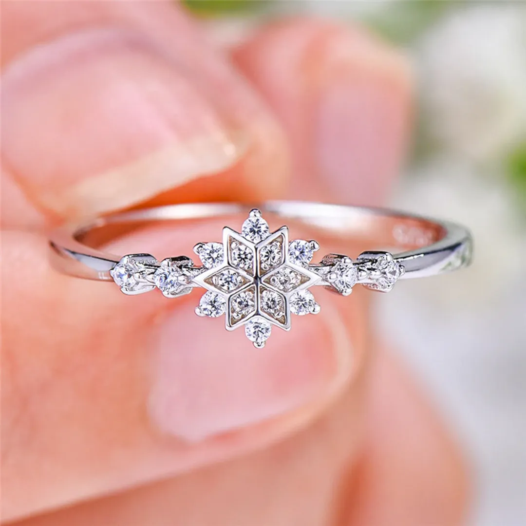 Luxury female flower snowflake ring from imall