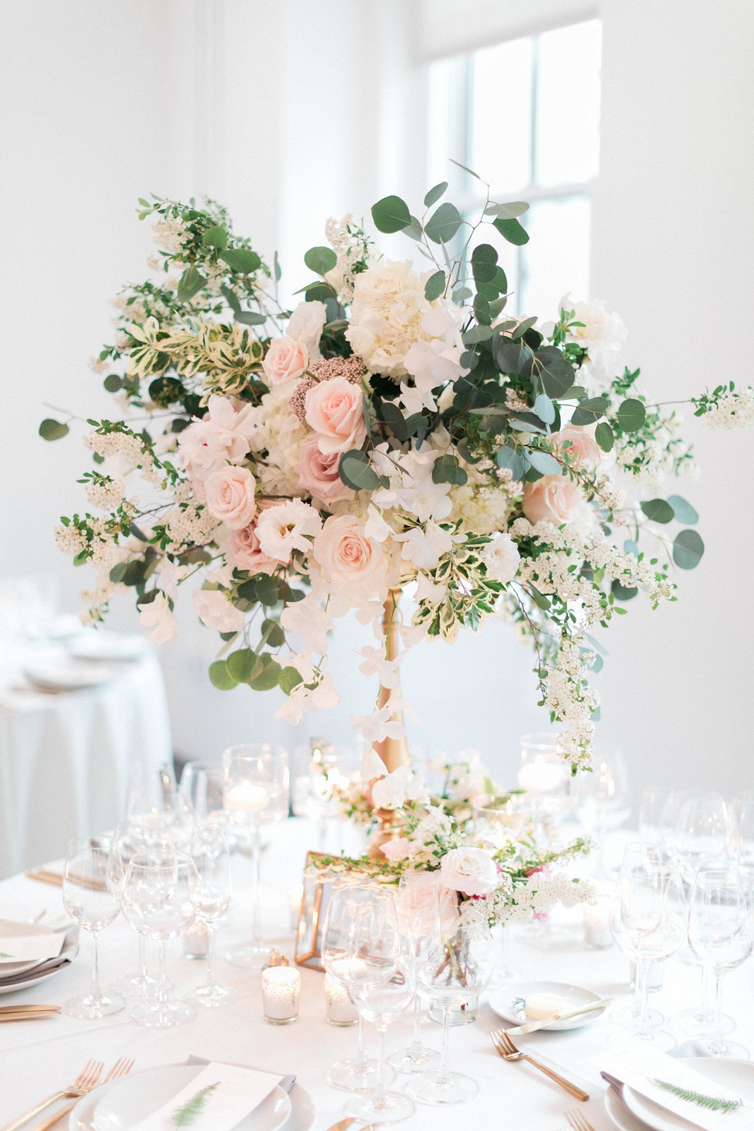 Wedding centerpieces flowers from elegantweddinginvites