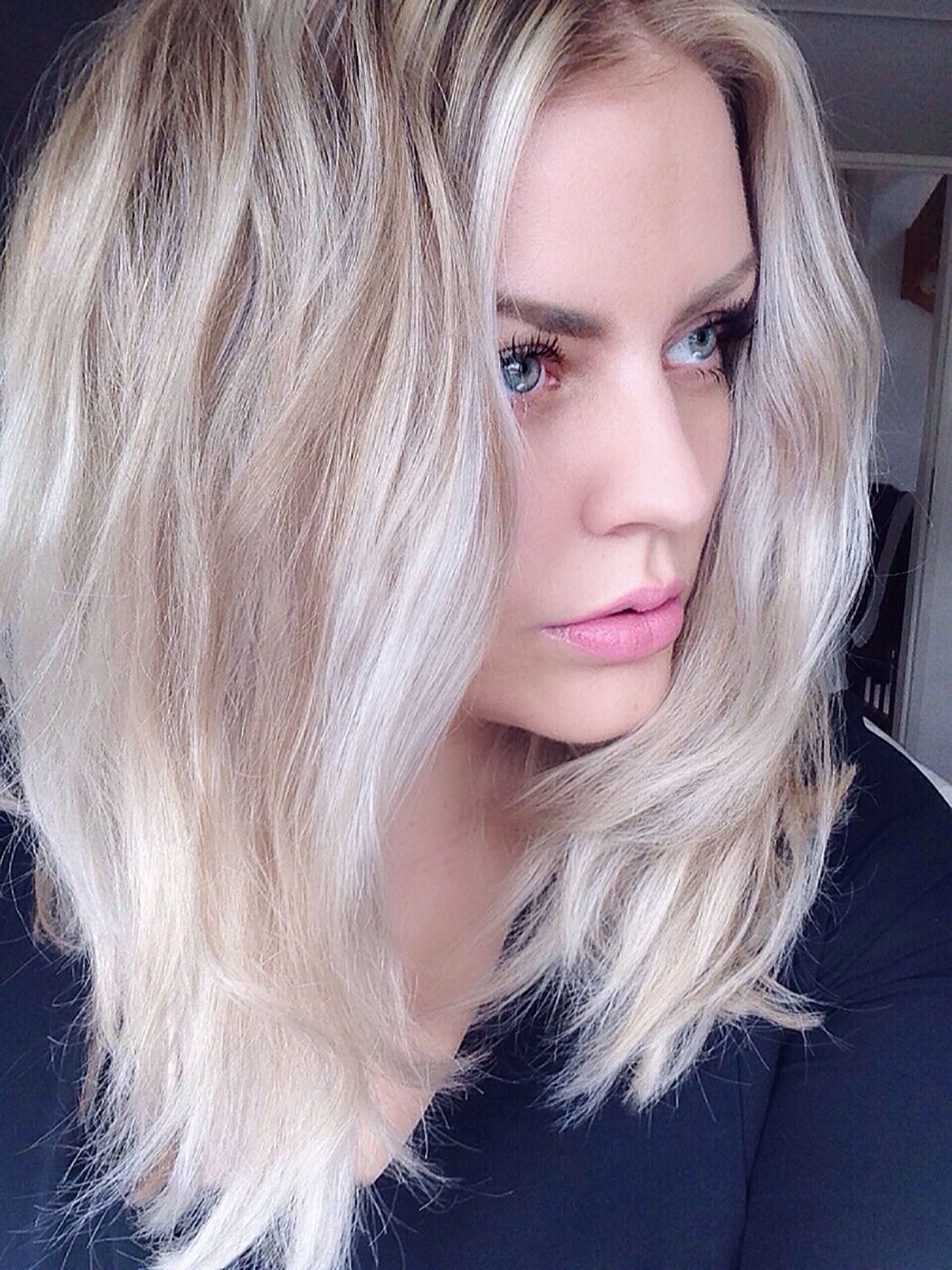 Blonde silver hair from irislarisa