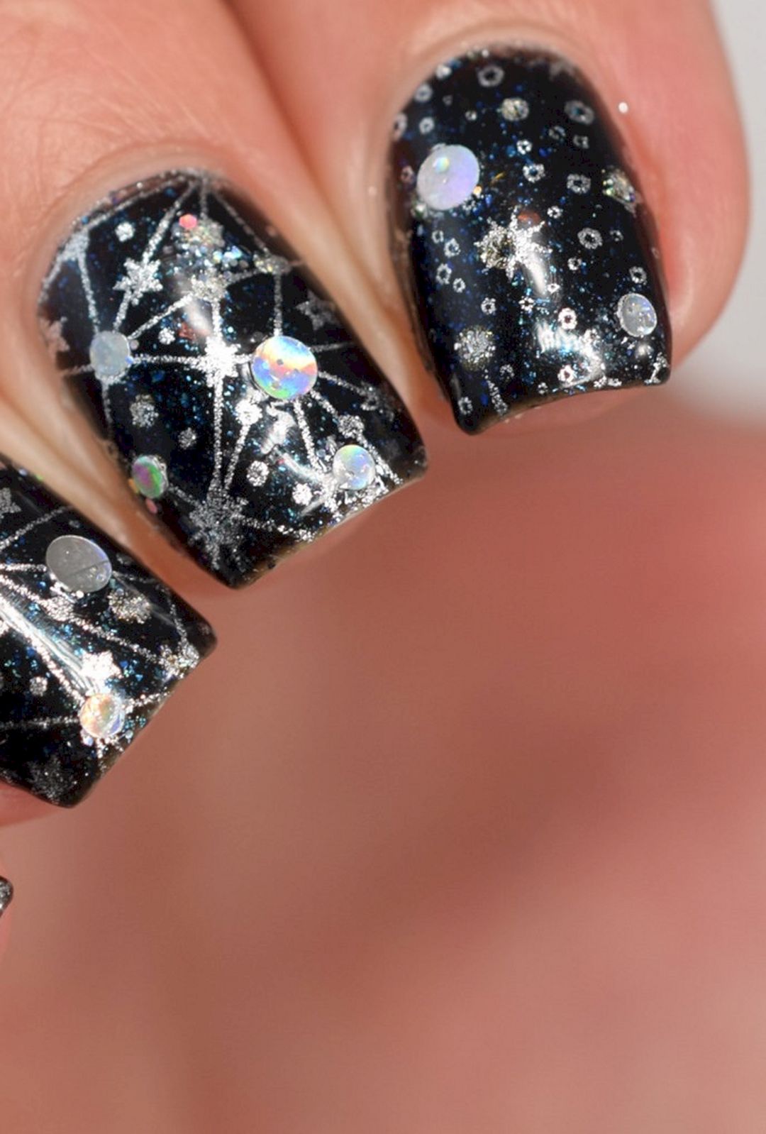 Constellation nail art from manicuremanifesto