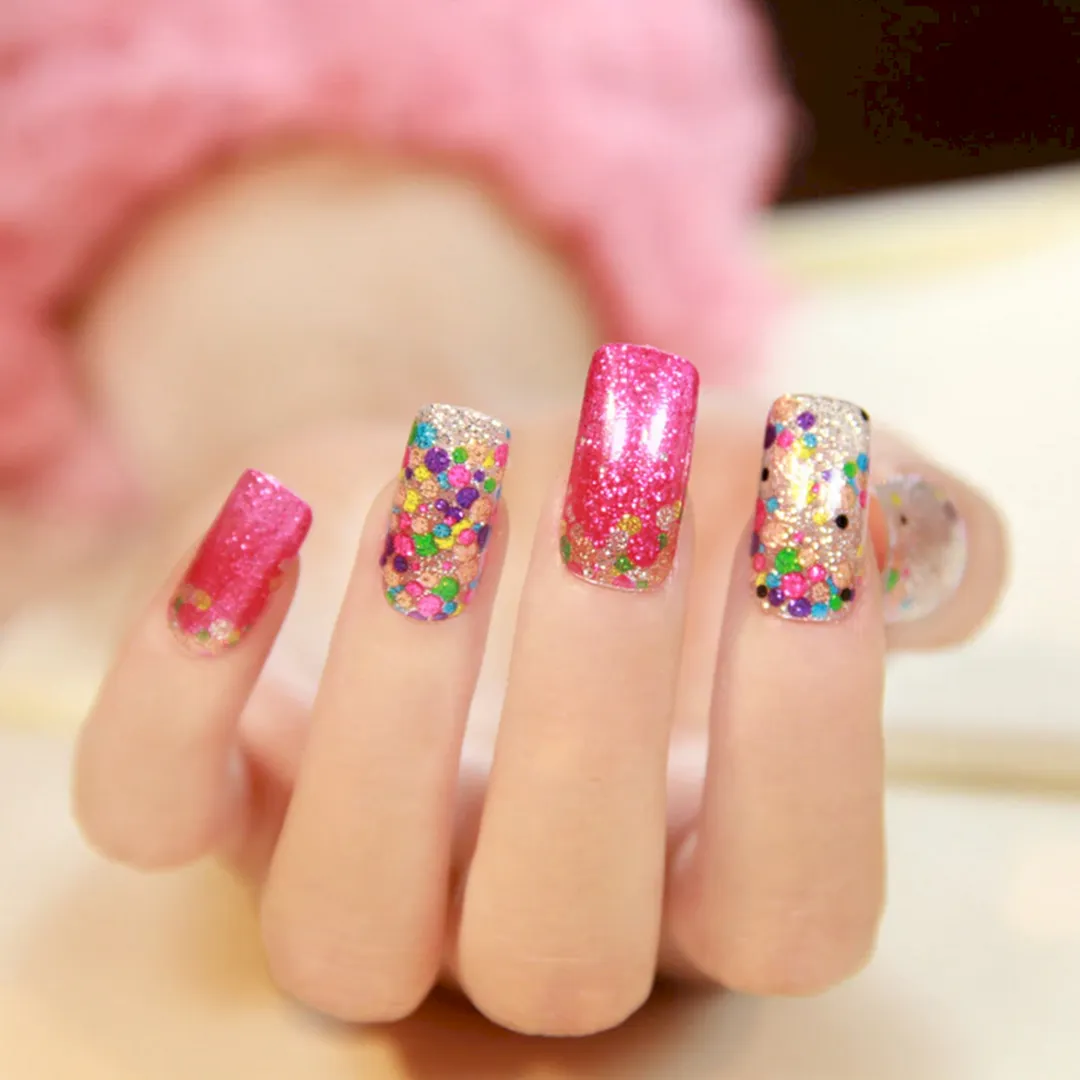 Pink glitter nails from pl.aliexpress