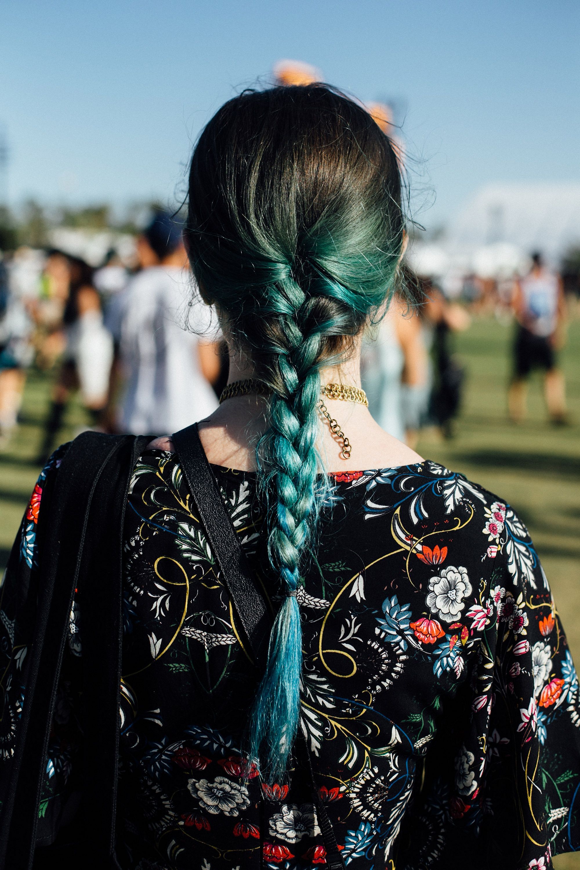 Coachella hair buns from stylicy