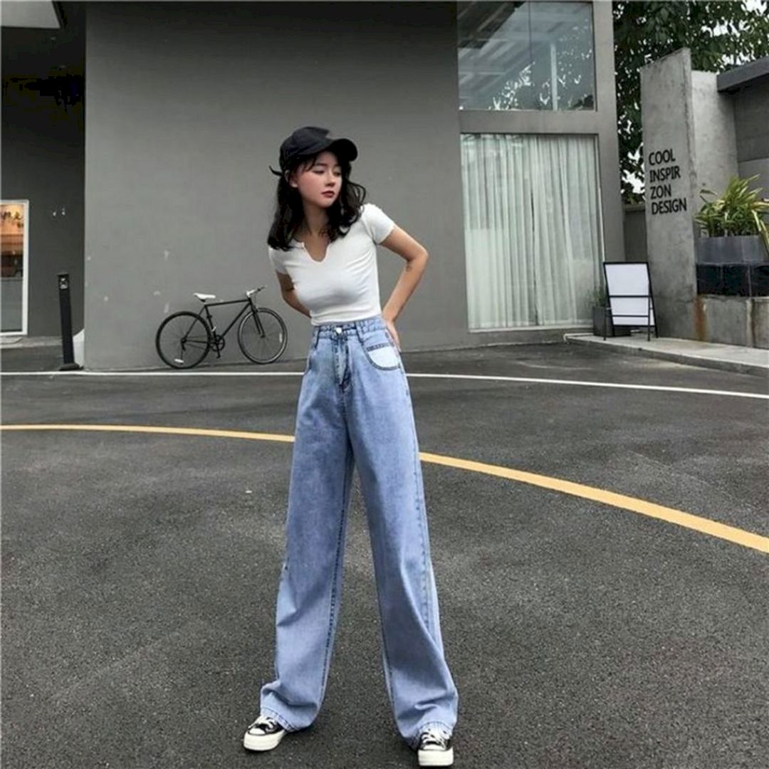 Wear high-waisted jeans with a plain white t-shirt from ru.dhgate