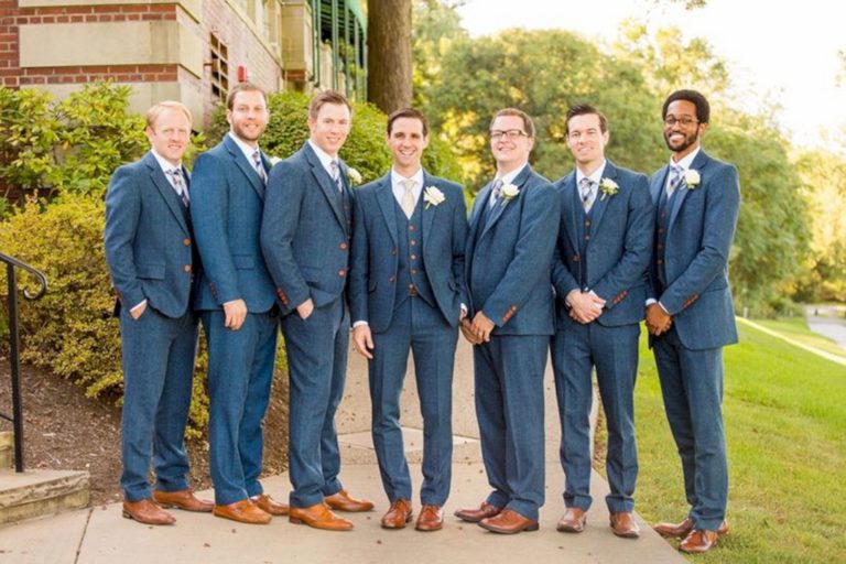 Ways Grooms Can Choose the Right Suit