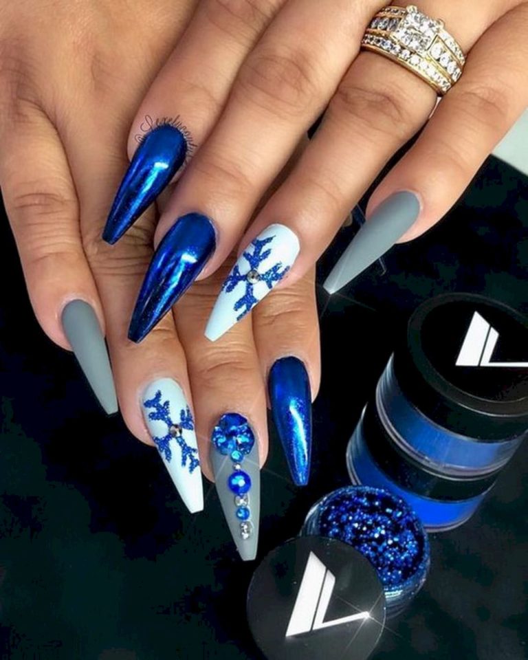 Best holiday winter nails art designs