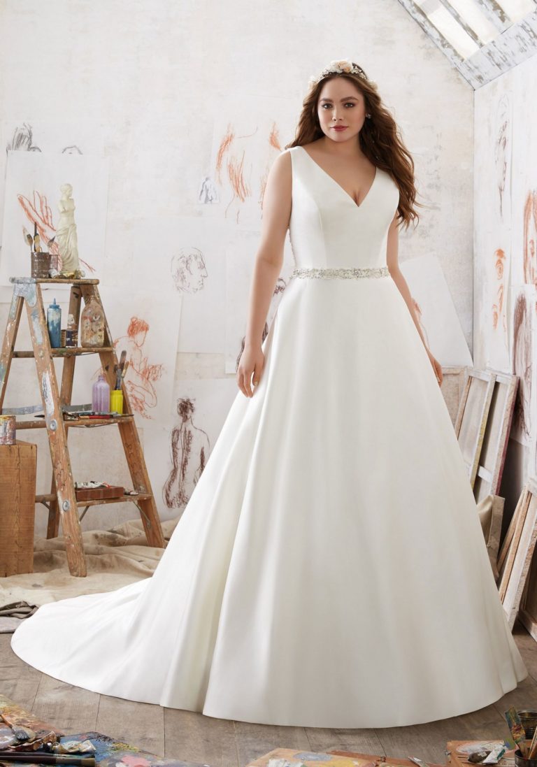 Affordable wedding dresses for plus size wome