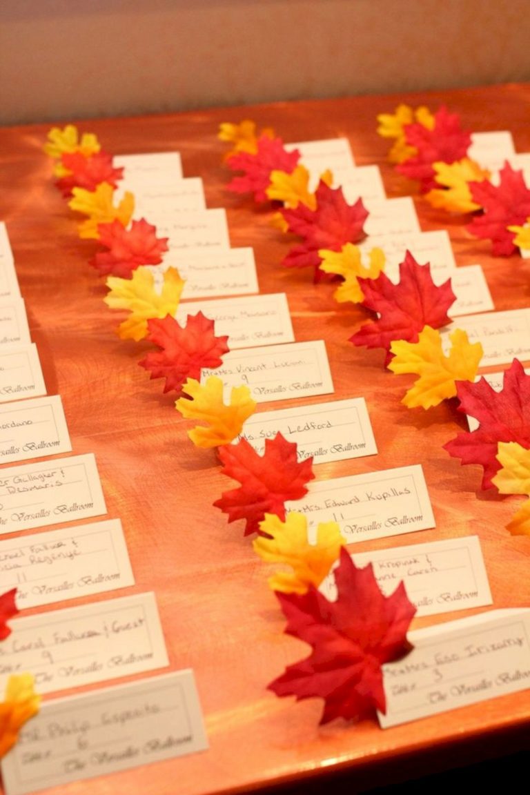 Gorgeous fall leaves wedding ideas