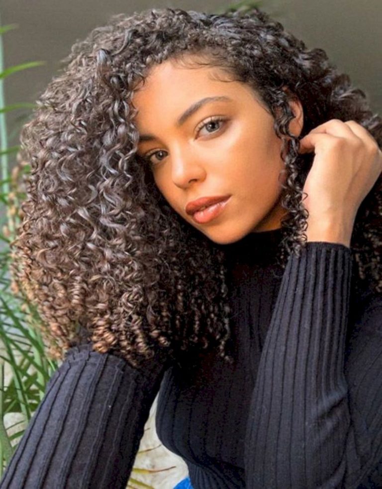 Medium length curly hairstyles for fall