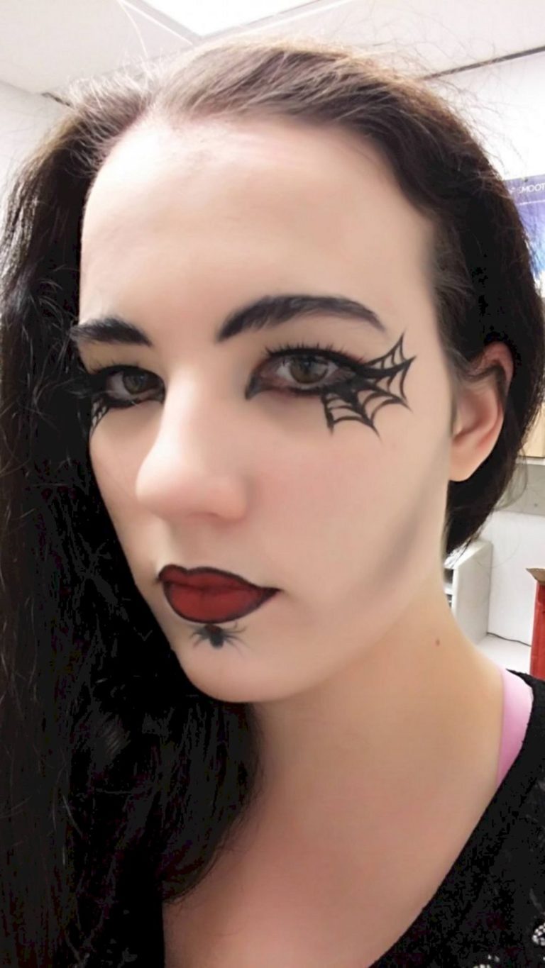 Scary and unique halloween makeup