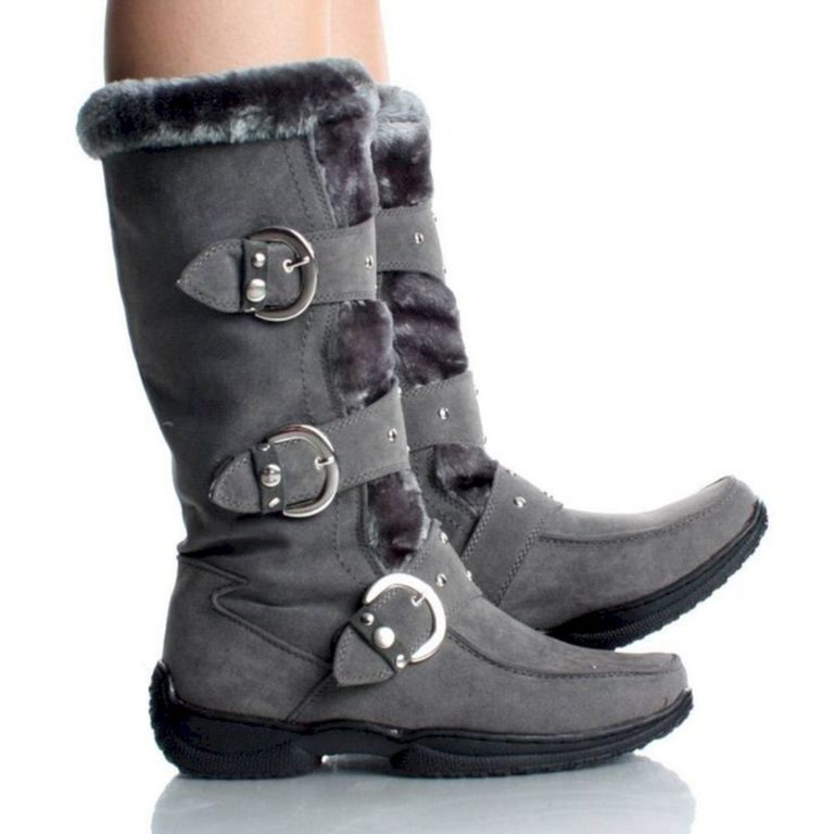 Tips on selecting women boots for winter