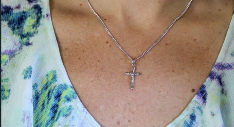 Womens crucifix necklace pendant