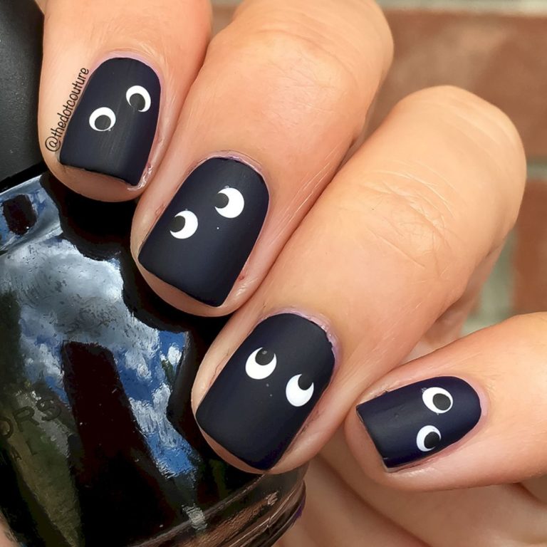 Awesome halloween nail art