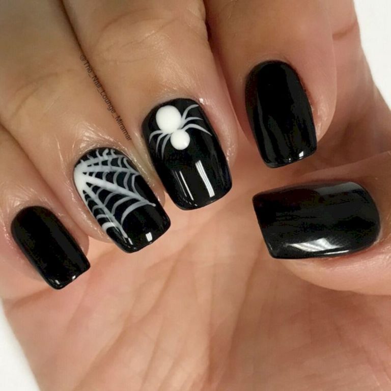Marvelous halloween nail art design ideas