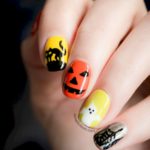 Top incredible halloween nail art
