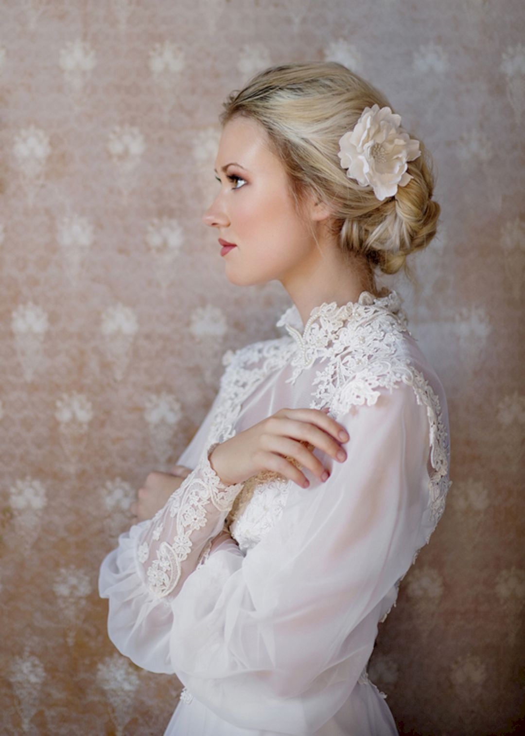 Vintage Style Long Sleeve Wedding Dress
