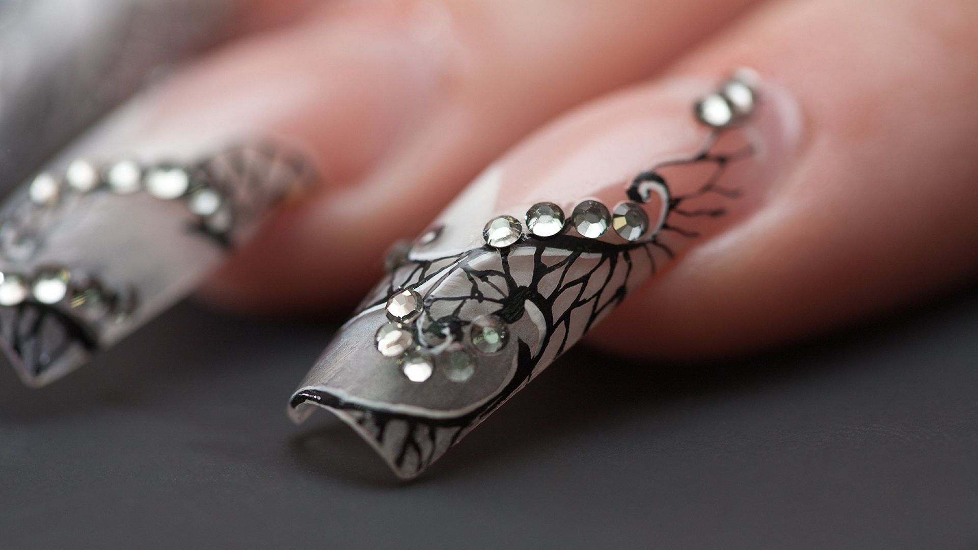 Nail Art Inspiration with Three Dimensional Concept